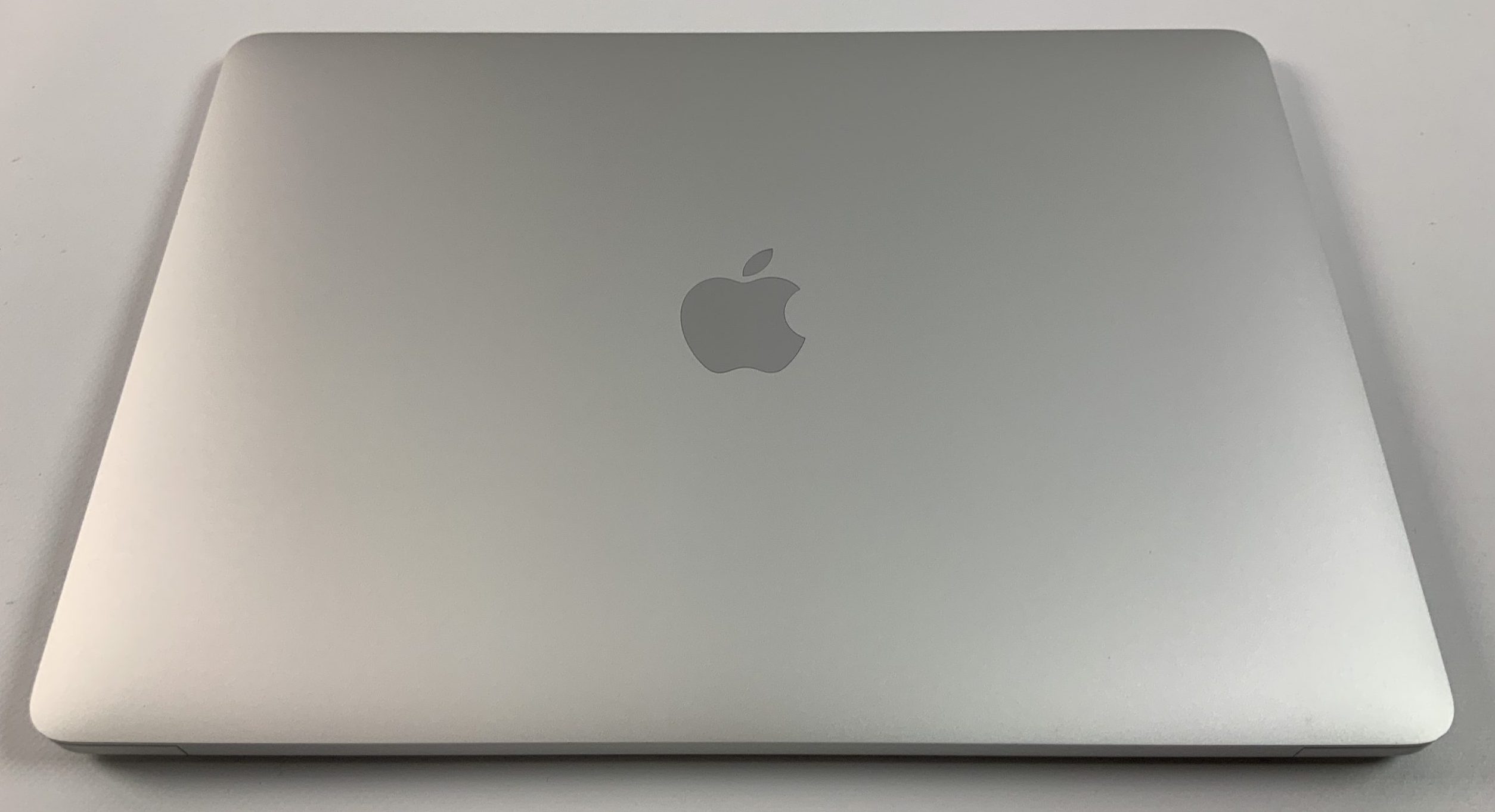 MacBook Air 13" Early 2020 (Intel Core i3 1.1 GHz 8 GB RAM 256 GB SSD), Silver, Intel Core i3 1.1 GHz, 8 GB RAM, 256 GB SSD, imagen 2